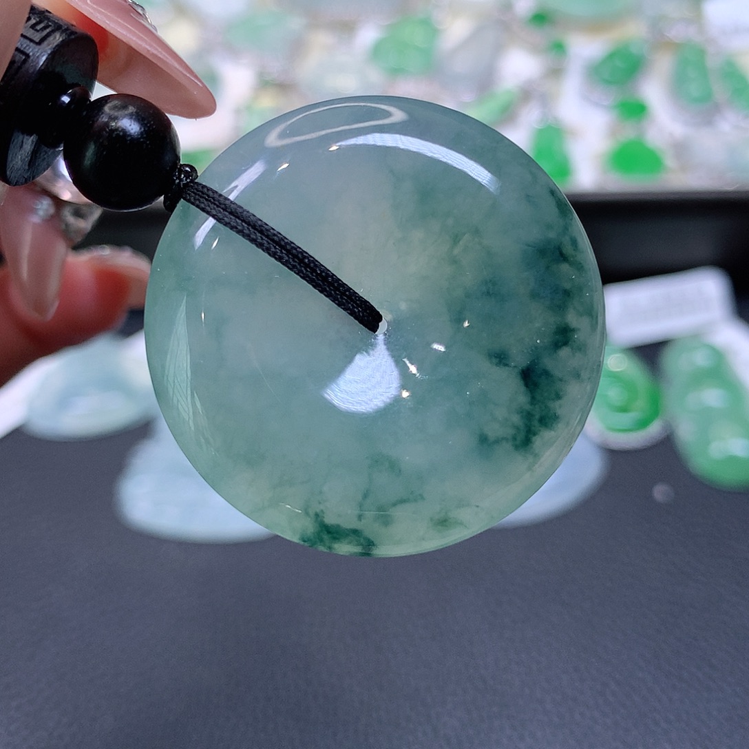 翡翠未镶嵌颈饰扣子