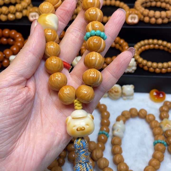 大***朵核桃手串/手链拉丝屁桃