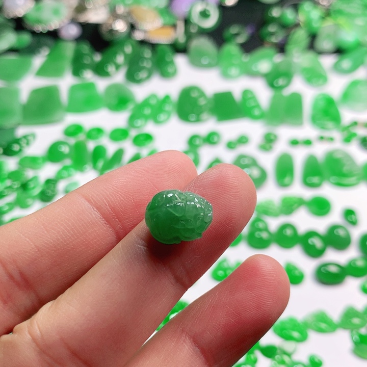 翡翠未镶嵌颈饰翡翠貔貅