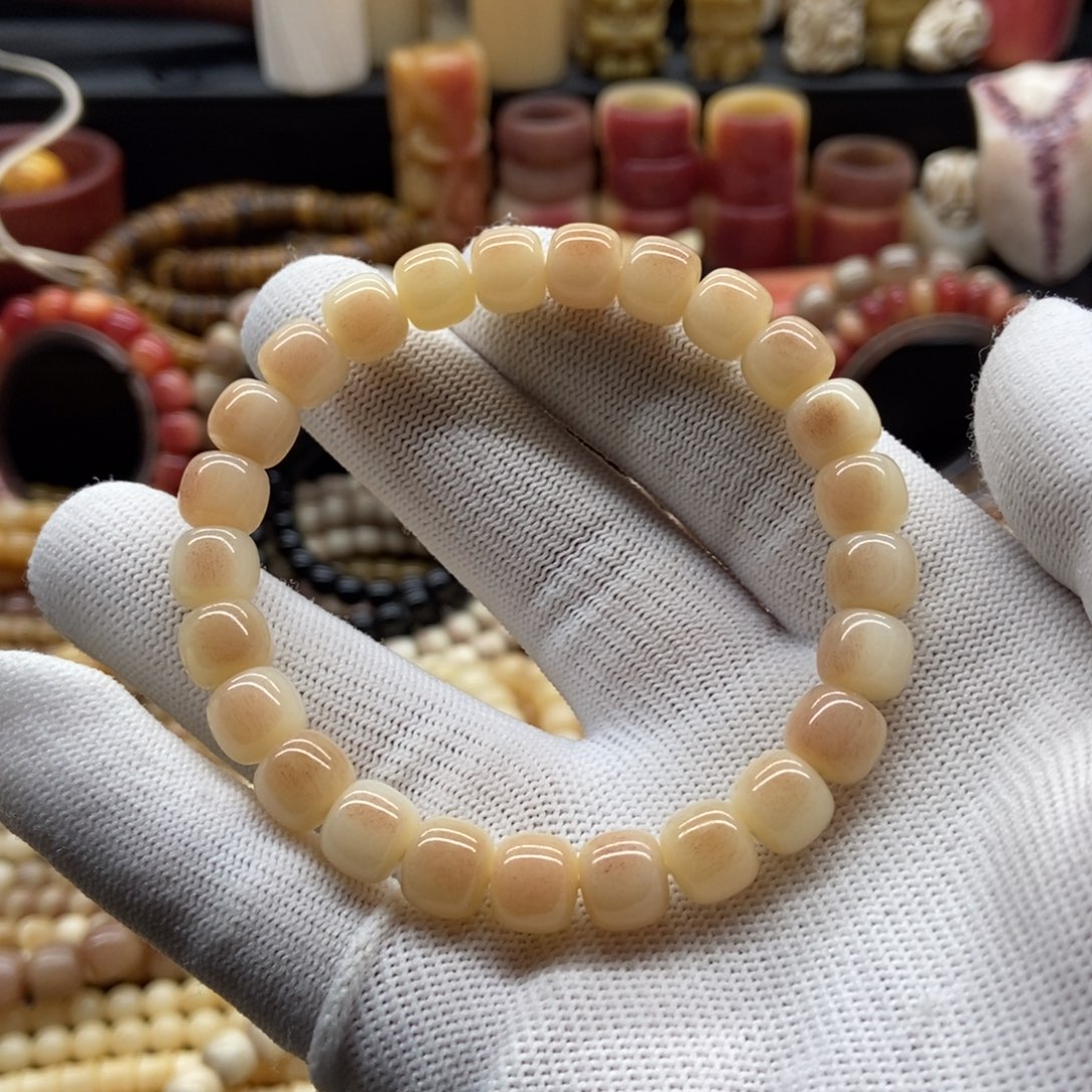 猪牙手串/手链山*河9毫米驼骨老型