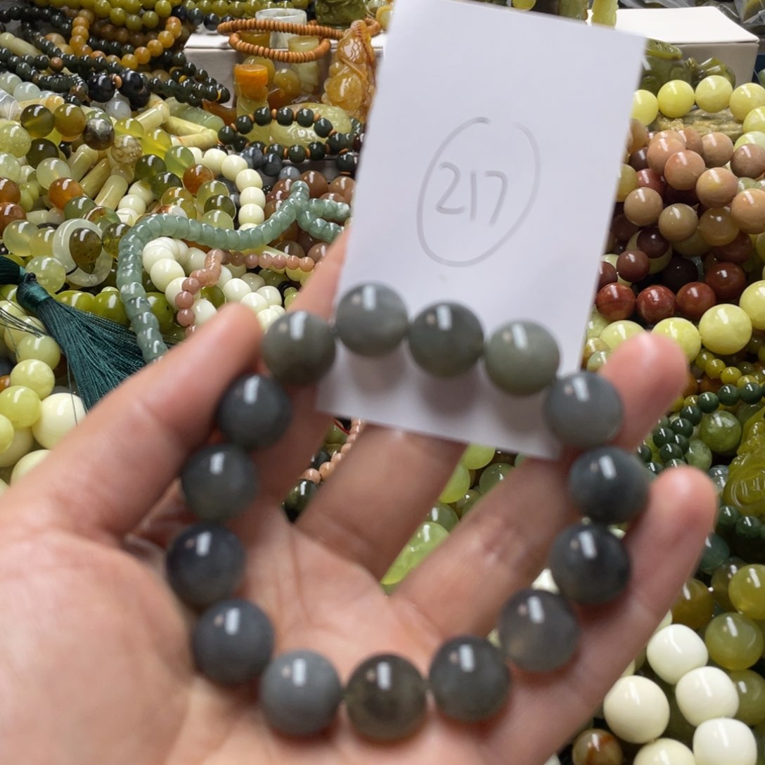 蛇纹石玉手链未镶嵌