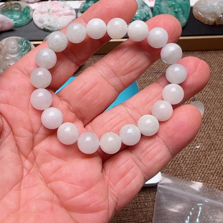 独山玉未镶嵌颈饰