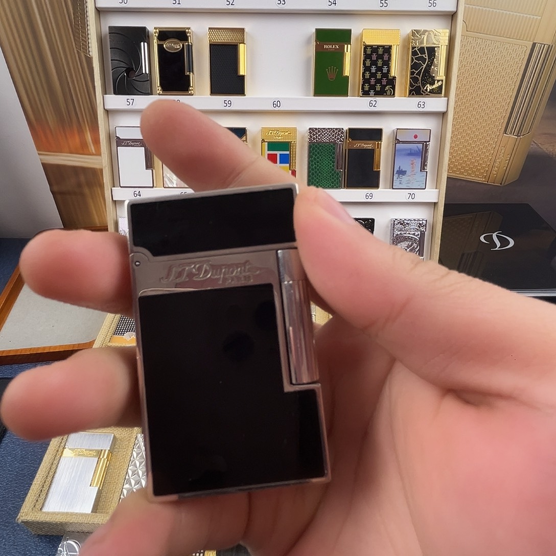 居黑银教父的地位和