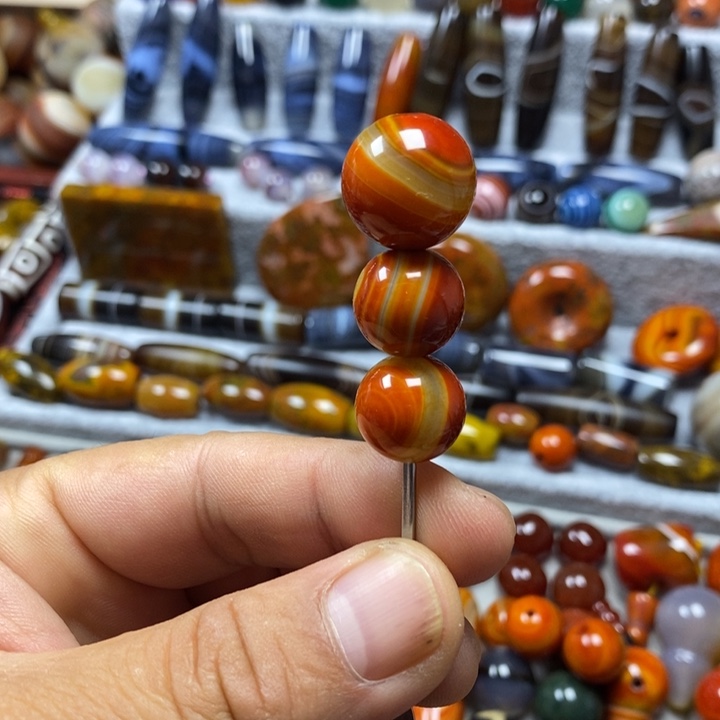 玛瑙/玉髓未镶嵌珠缠丝珠3颗
