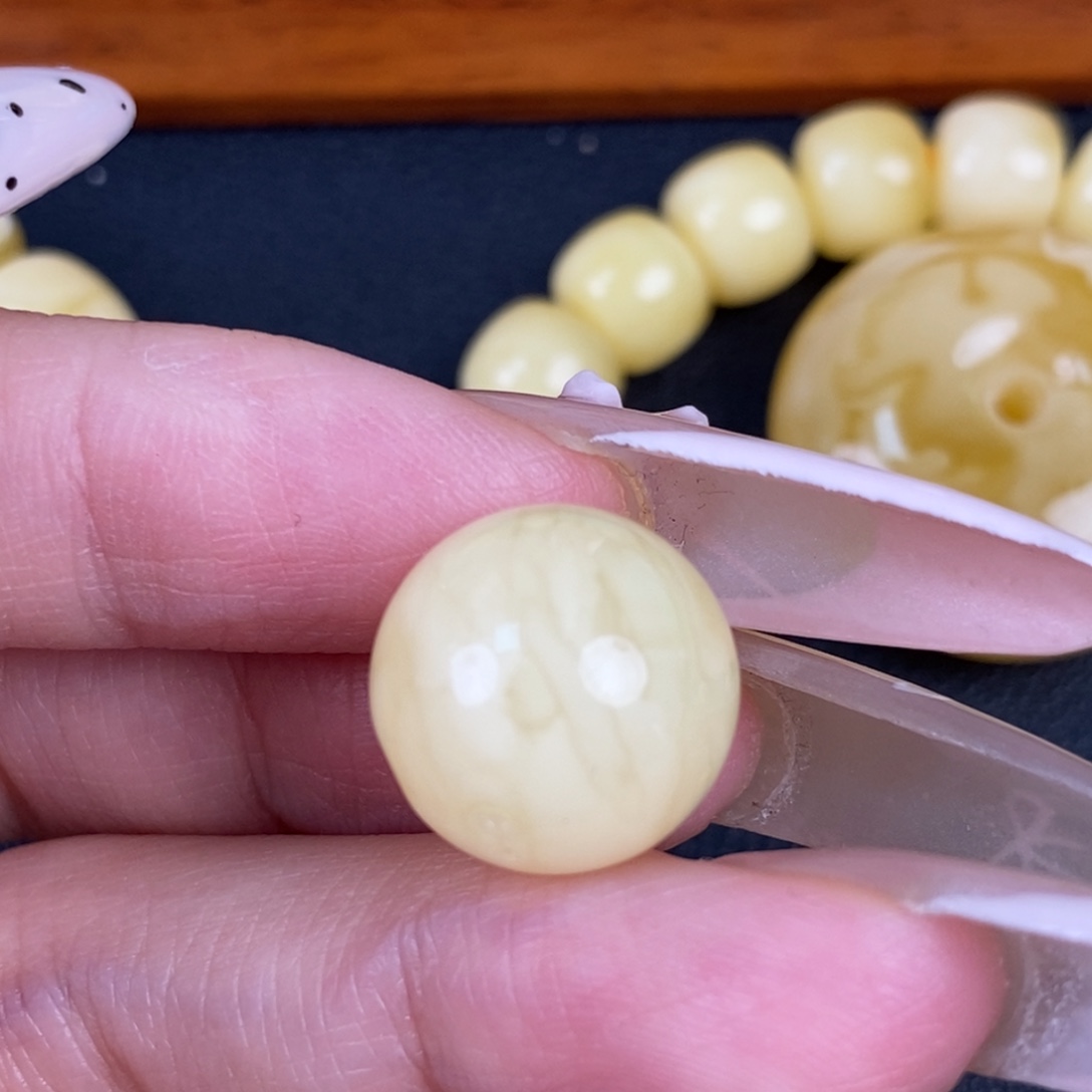 琥珀未镶嵌珠宝奇石248