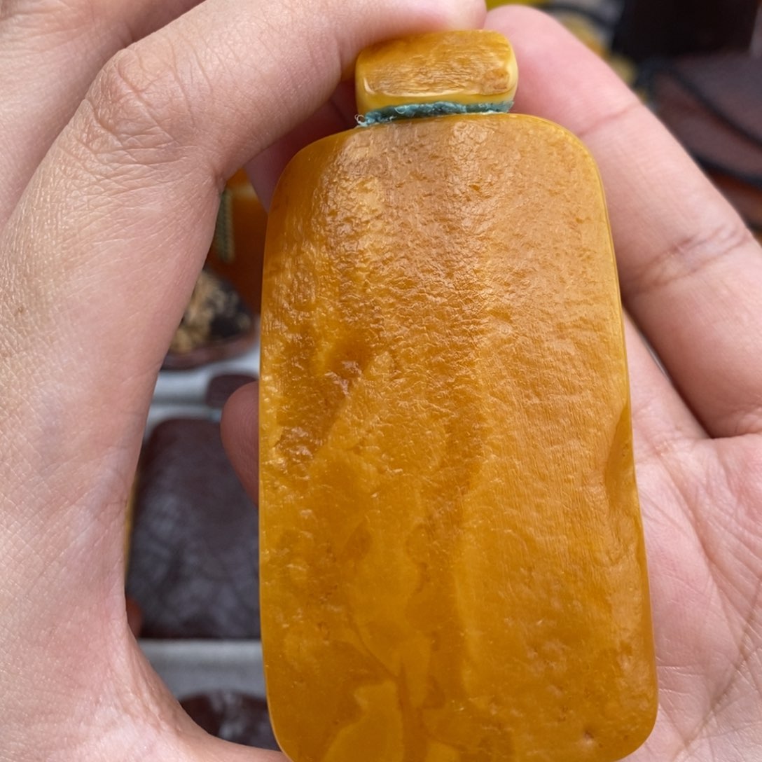 琥珀吊坠(赠链)未镶嵌