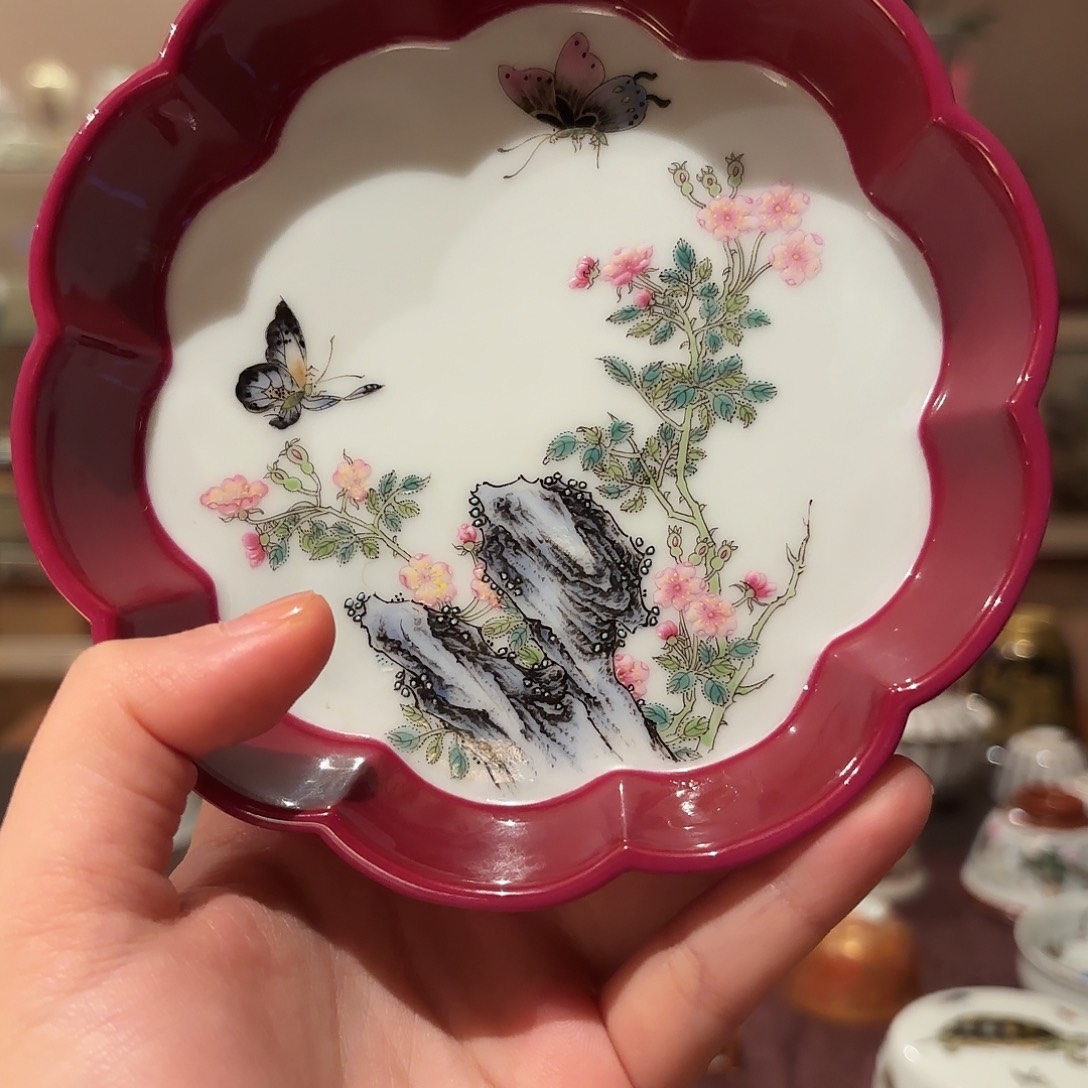 陶胭脂红珐琅彩壶承