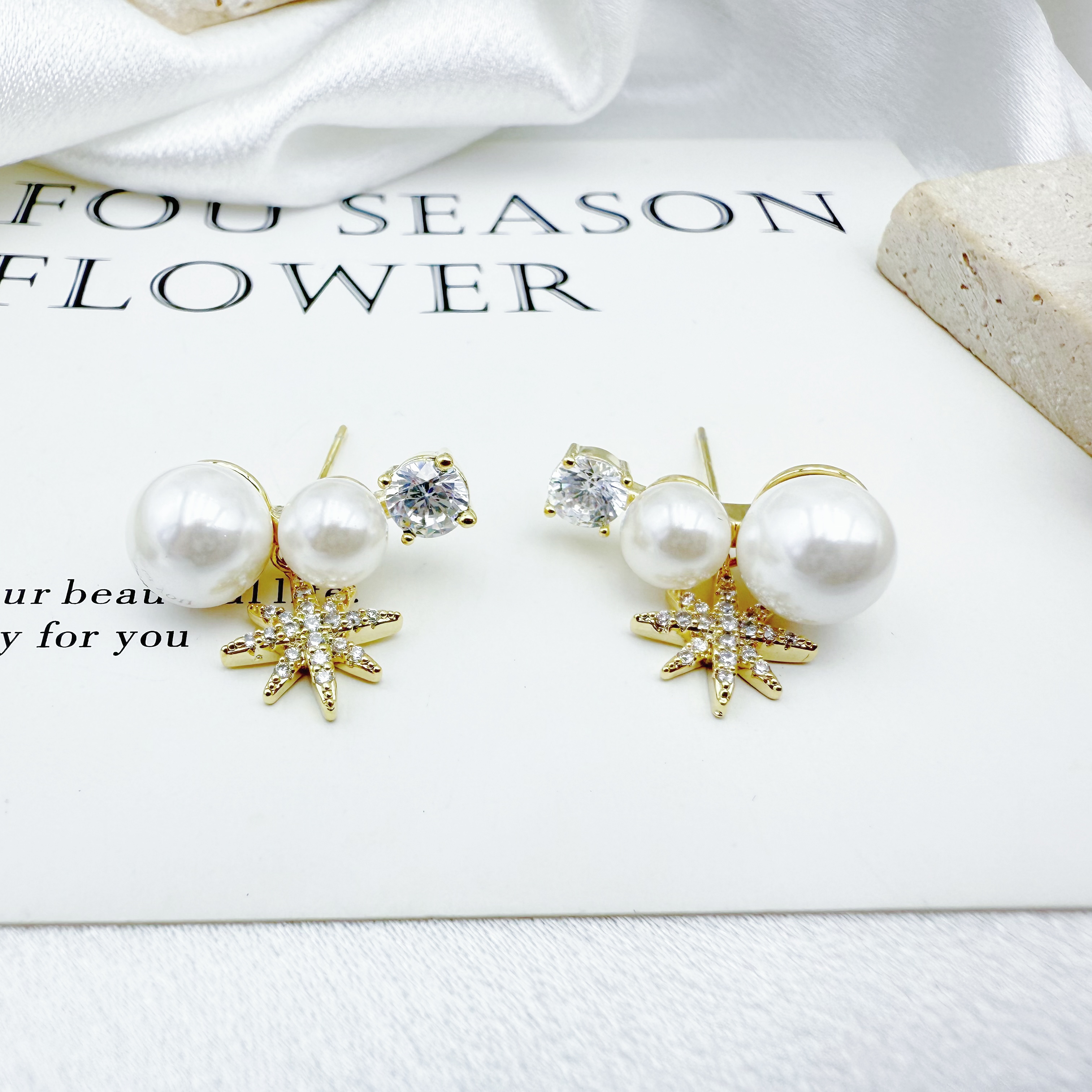 铜合金仿珍珠耳饰 XJ9-1123时尚百搭金色八芒星珠珠耳钉