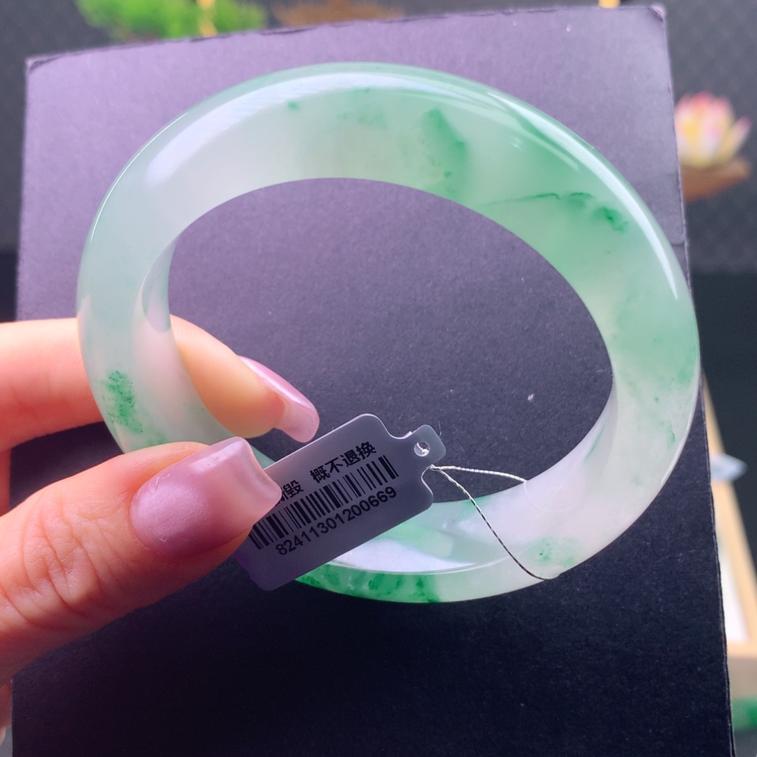 石英质玉手镯未镶嵌静*