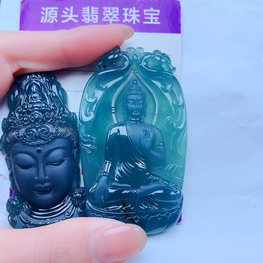 翡翠颈饰未镶嵌顺***然