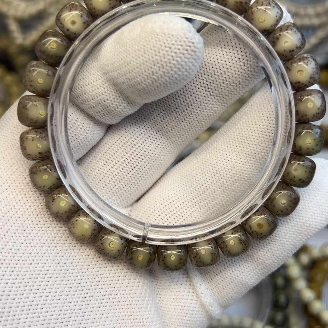 星月菩提手串灰冰丹凤眼9✖️8