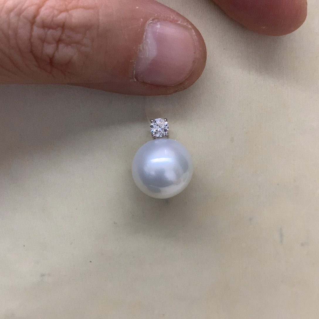 海水珍珠18K金镶嵌颈饰12-13澳白戴妃吊坠