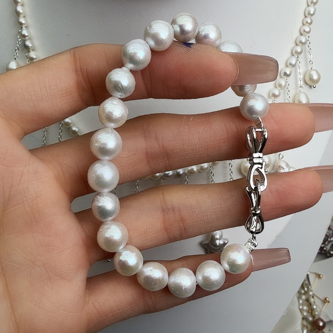 颈饰淡水珍珠未镶嵌