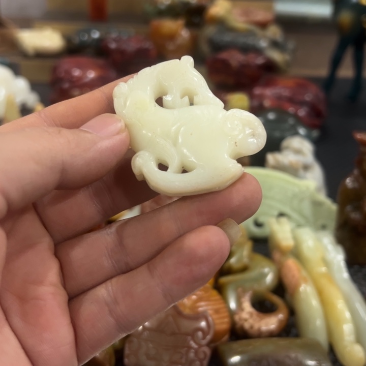 蛇纹石玉合金颈饰