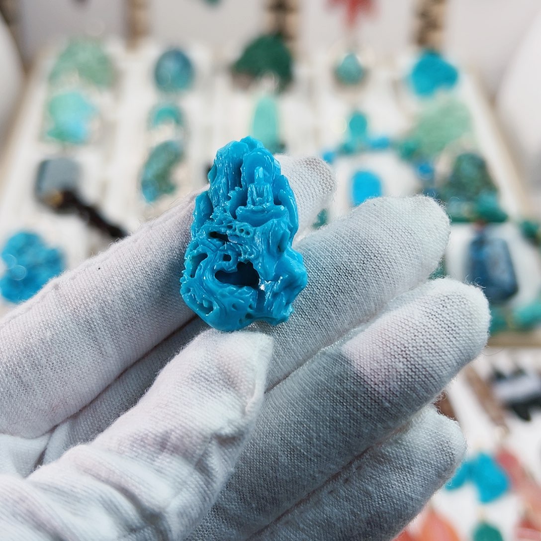 绿松石颈饰未镶嵌