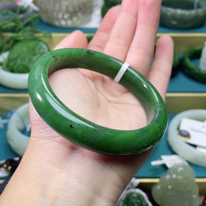 和田玉手镯60圈口 编号3未镶嵌