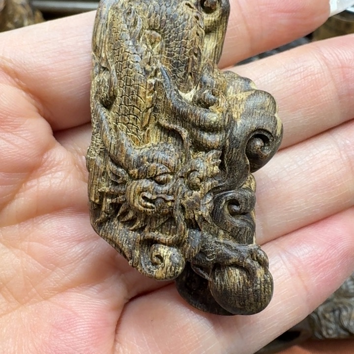 沉香吊坠馨安居沉香定制款