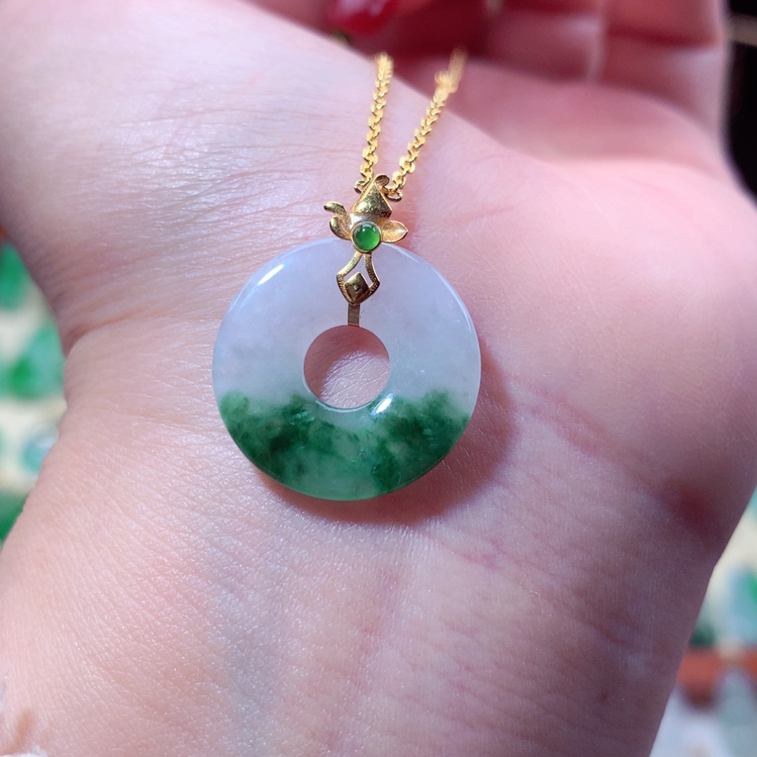 翡翠吊坠(不含链)18K金镶嵌