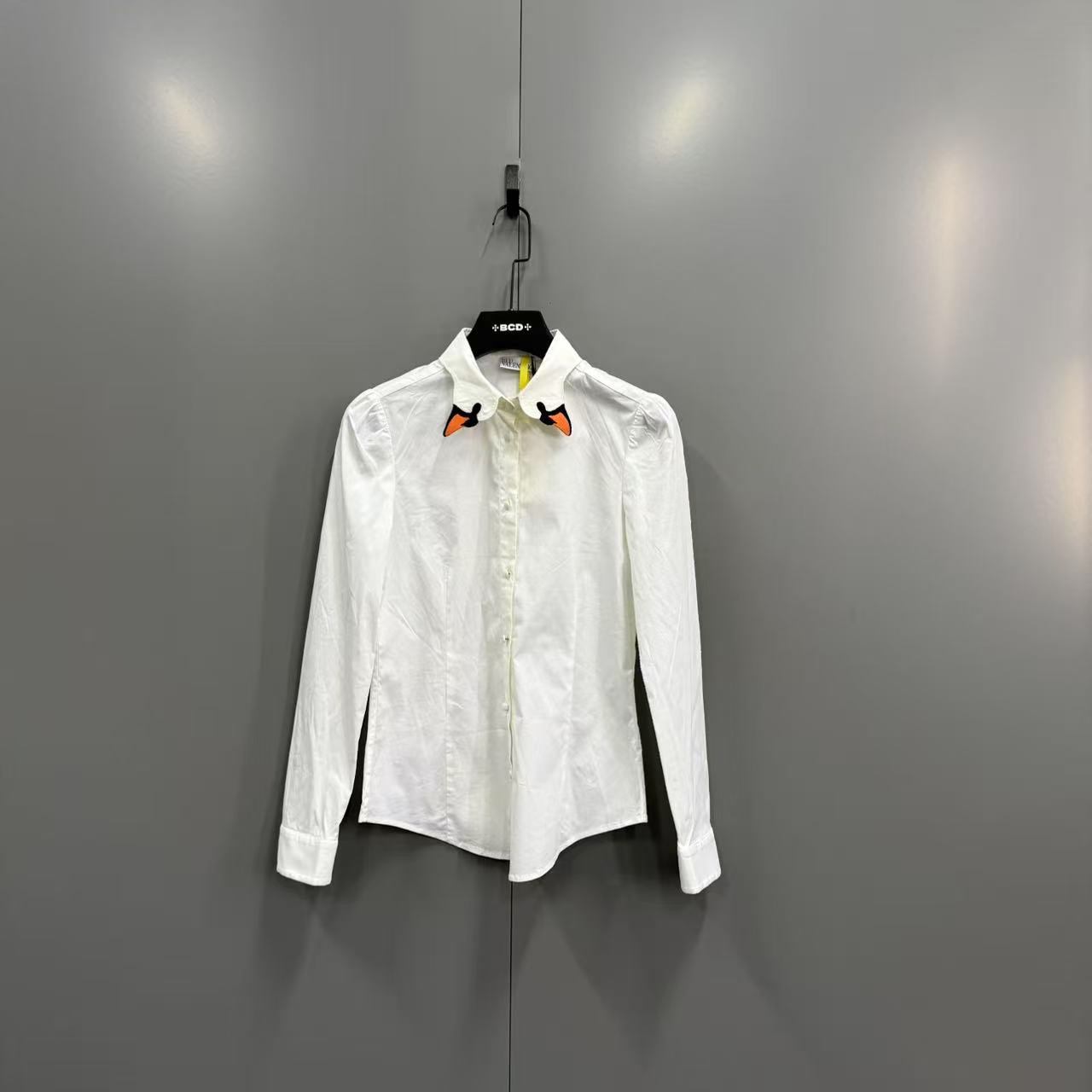 95新 Valentino/华伦天奴 (ll) 领口图案印花衬衫 42码/ki303570