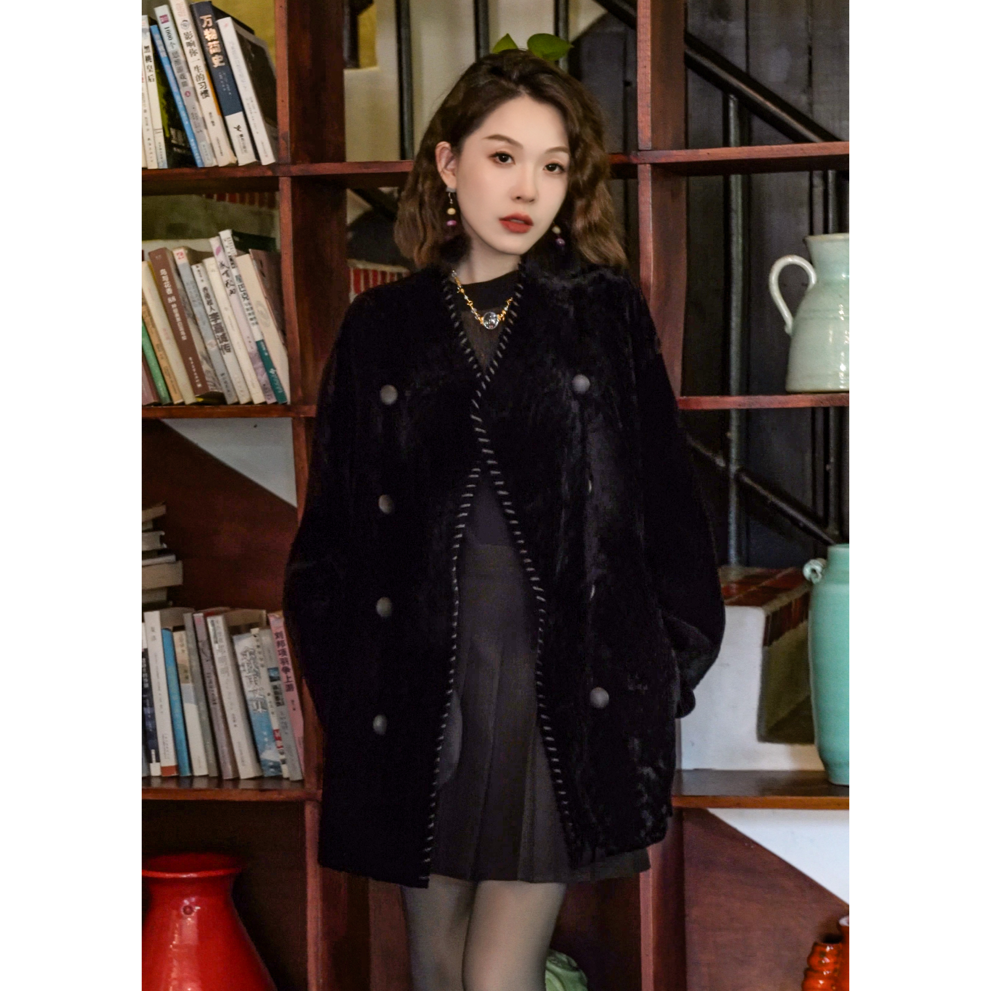 卡拉库尔·双面贝壳绣！进口羊皮毛一体外套！GZ6790