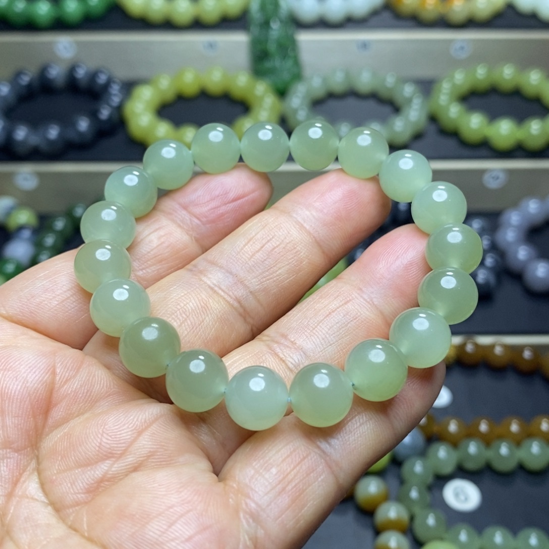 和田玉未镶嵌手串