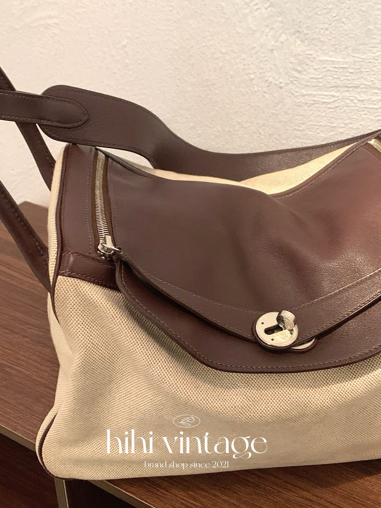 99新 Hermes/爱马仕 HIHI/帆布拼皮银扣Lindy30 框K刻/12415389