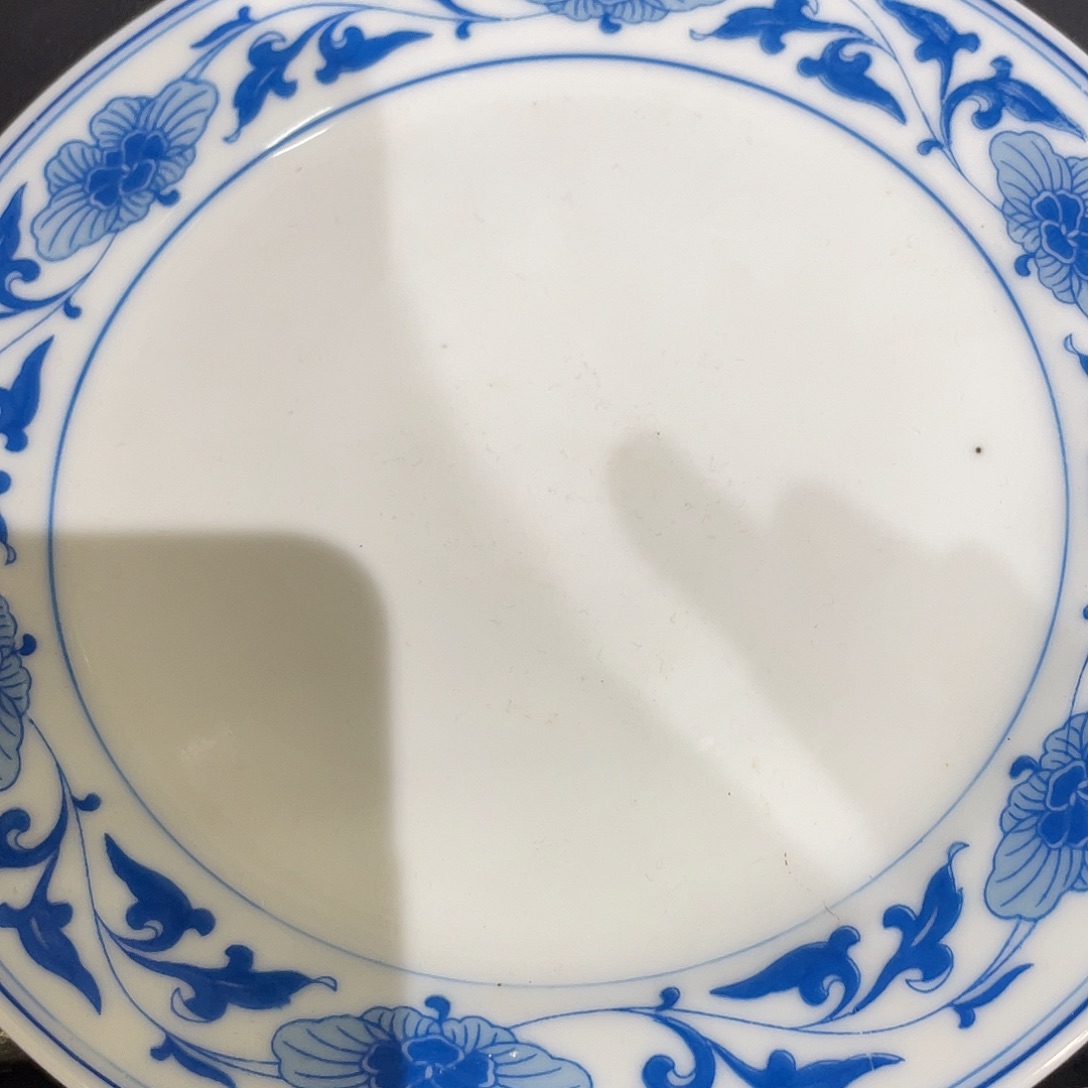 泓***业瓷片红旗盘子全品一块