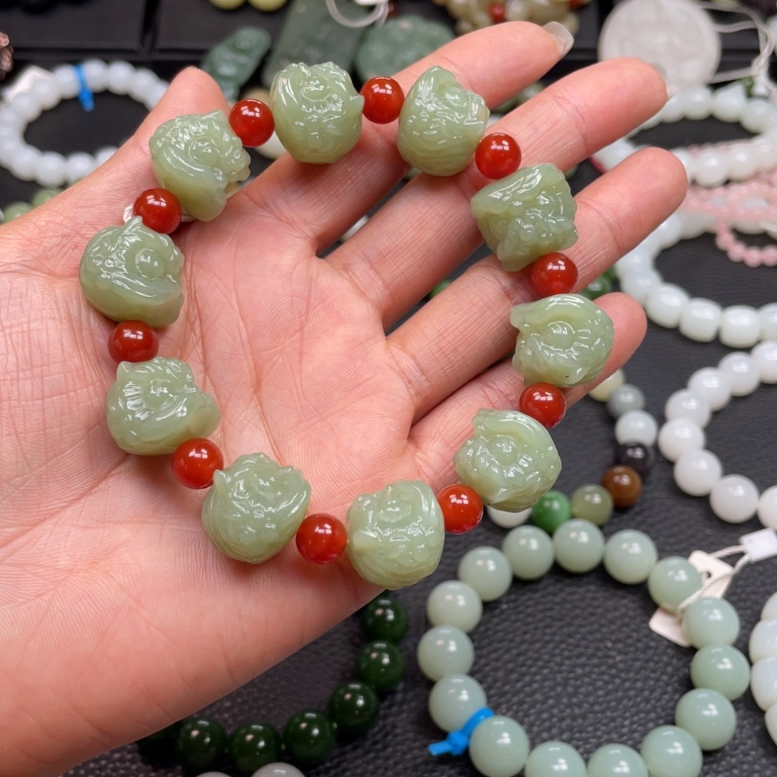 和田玉未镶嵌手链