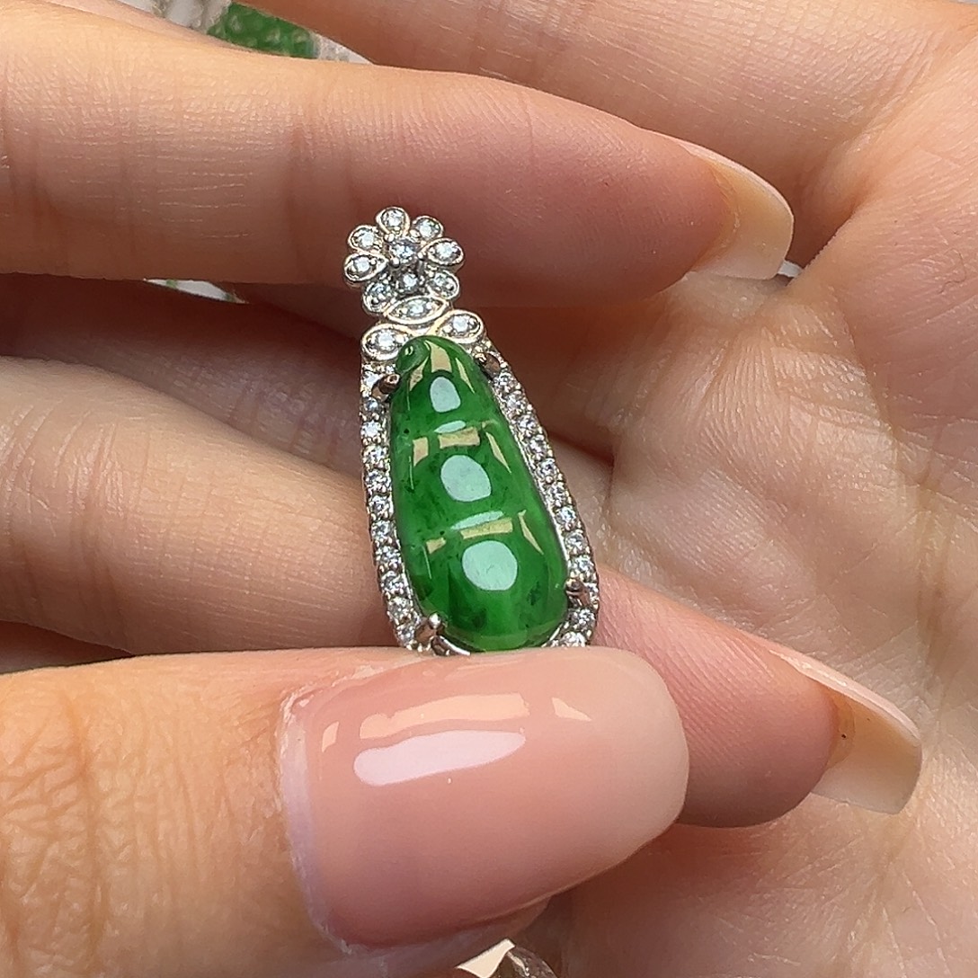 翡翠未镶嵌颈饰翡翠自选