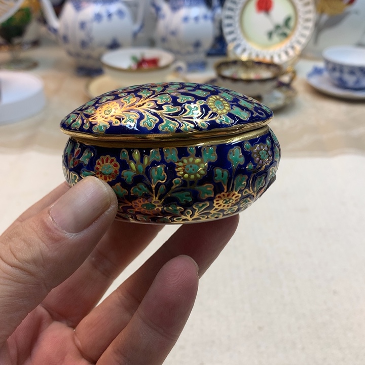 紫砂金瓷阁精品瓷器店