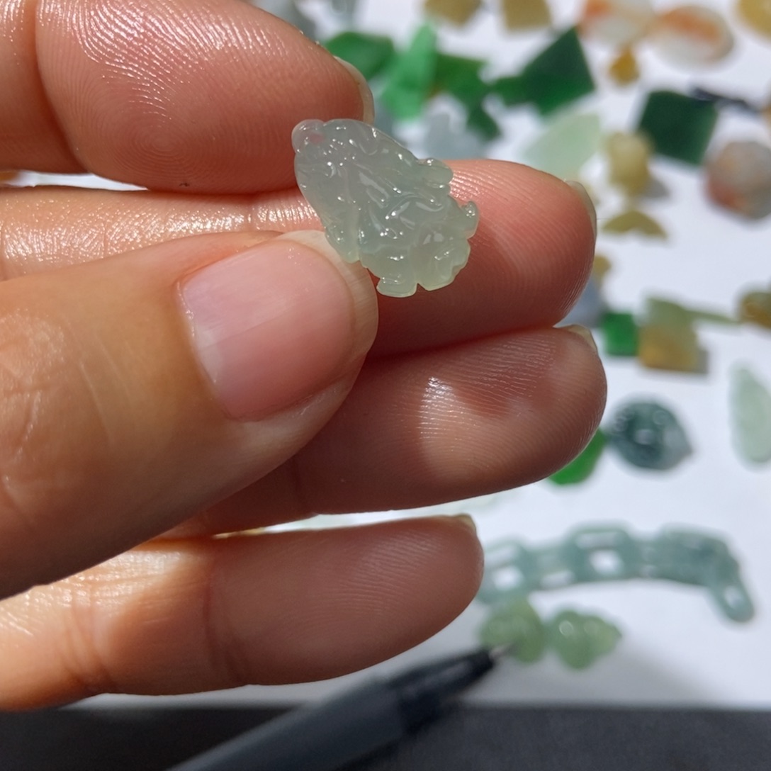 定制翡翠未镶嵌翡翠