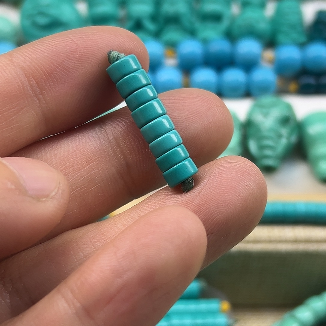 非金属尺寸6mm，高瓷绿蓝隔珠