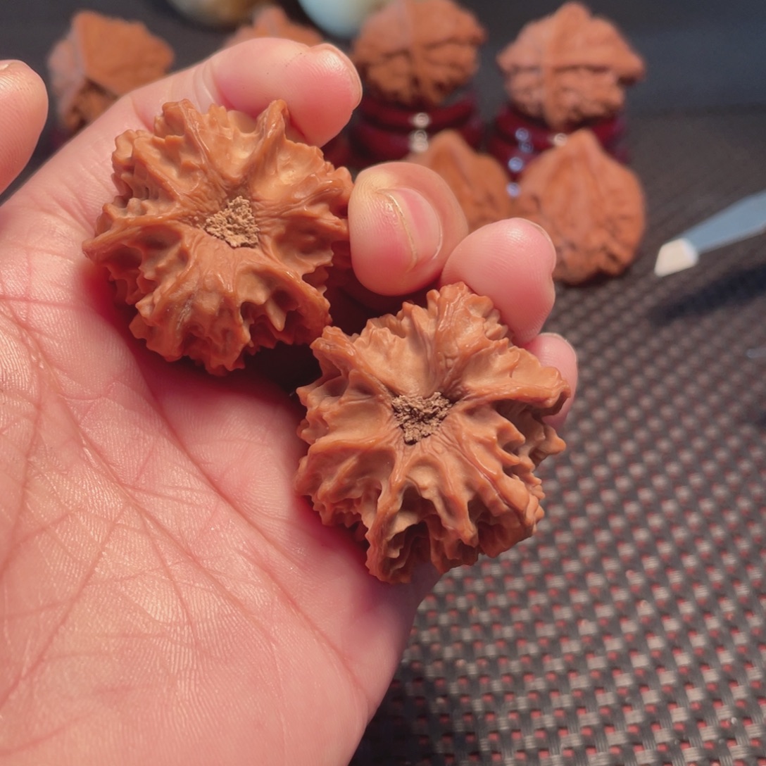 吊坠文玩核桃36mm野生龙门涧三棱