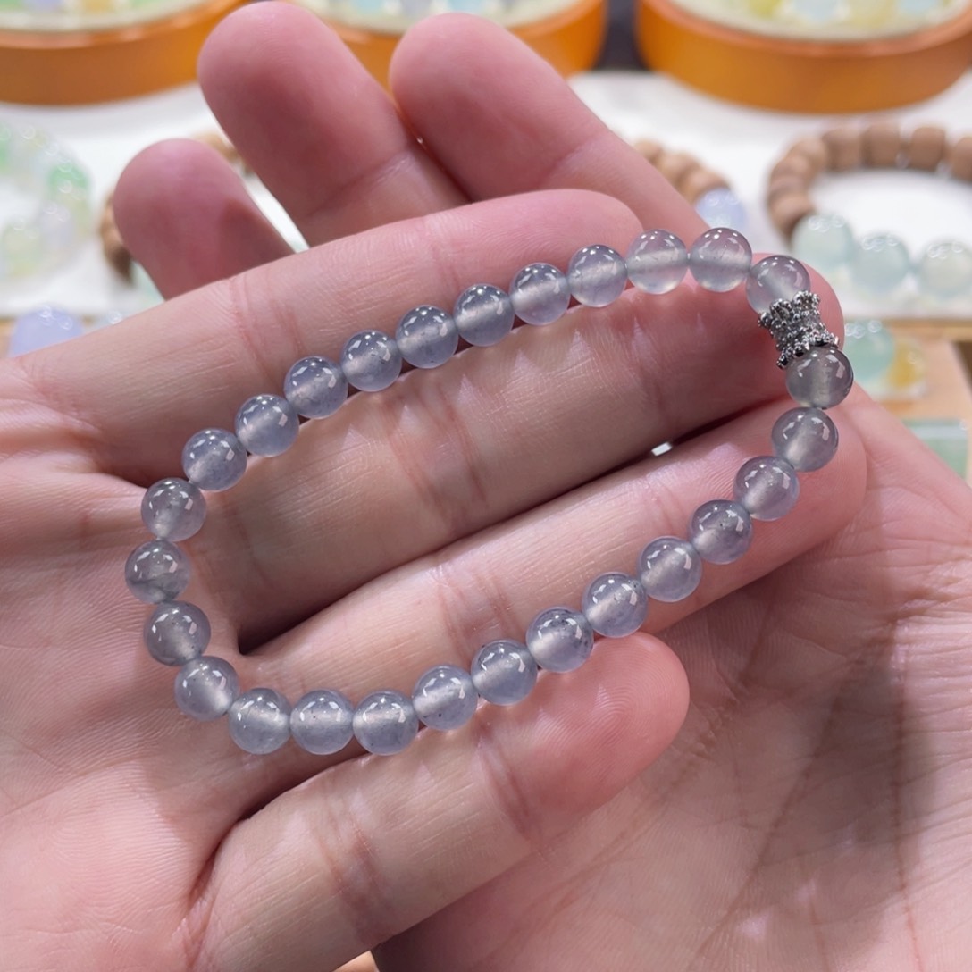 翡翠手链未镶嵌黑冰