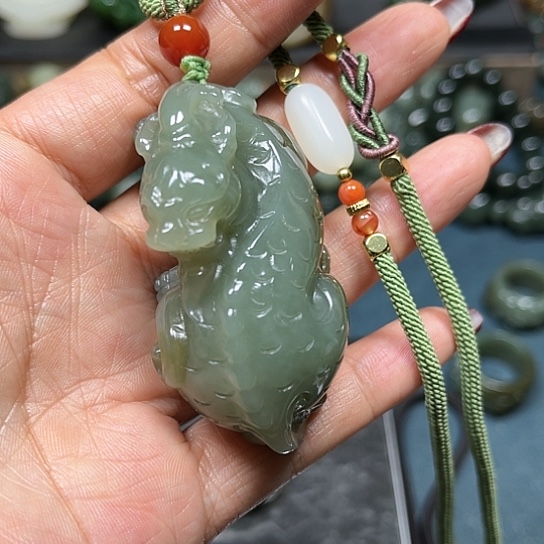 和田玉挂件未镶嵌