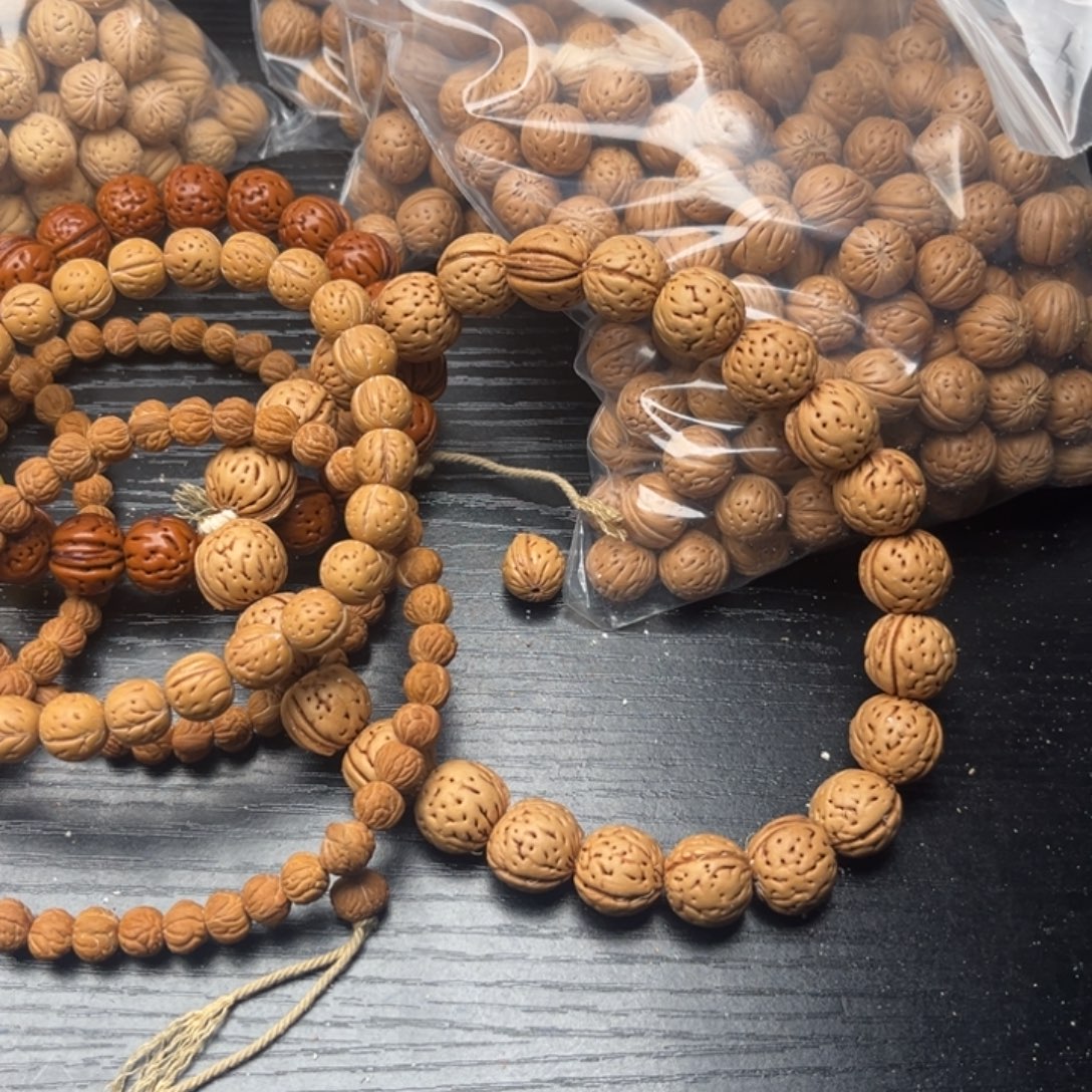 w***.文玩核桃吊坠小桃核散籽批发