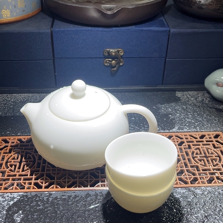 紫砂茶壶羊脂玉西施壶一壶二杯