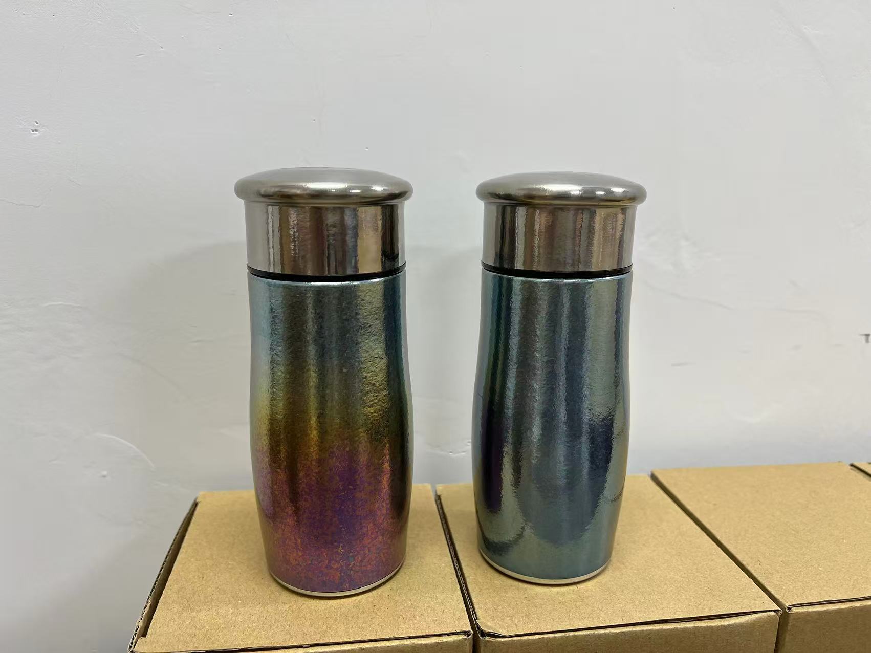 《瑕疵保温280ml花瓶杯》双层纯钛户外旅行居家编写时尚车载保温杯