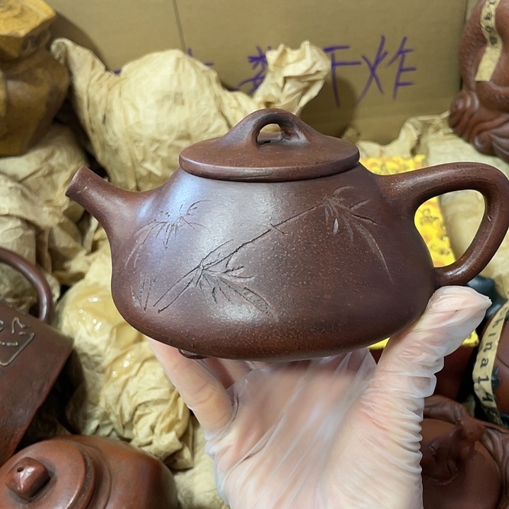 茶壶紫砂原矿泥料，手工制作一把，紫砂壶。