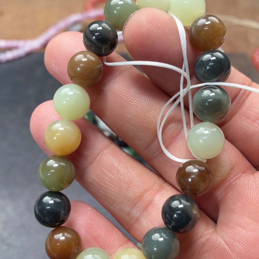 和田玉未镶嵌手链