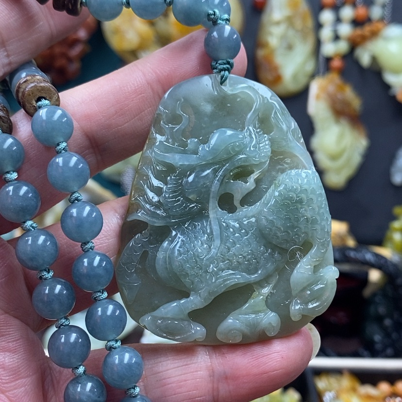 【闪购商品】蛇纹石玉吊坠未镶嵌