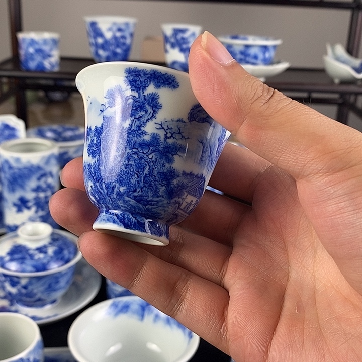 景德镇青花山水工笔画