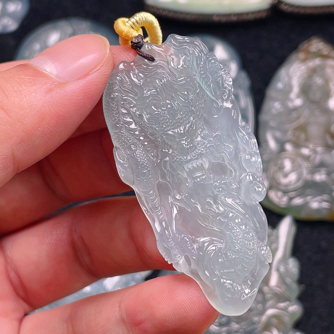 颈饰未镶嵌翡翠6，