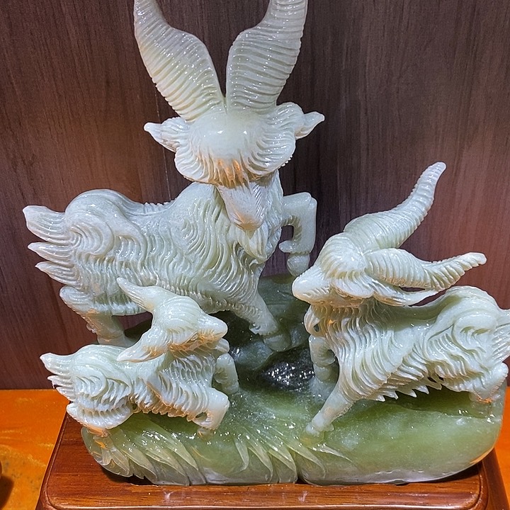 蛇纹石玉（覆膜）珠宝奇石合金