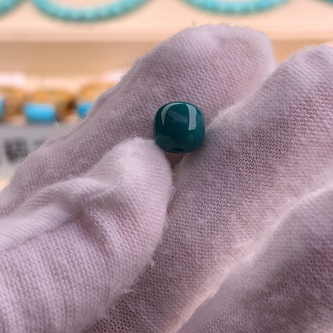 绿松石珠宝奇石未镶嵌7.4×6.7