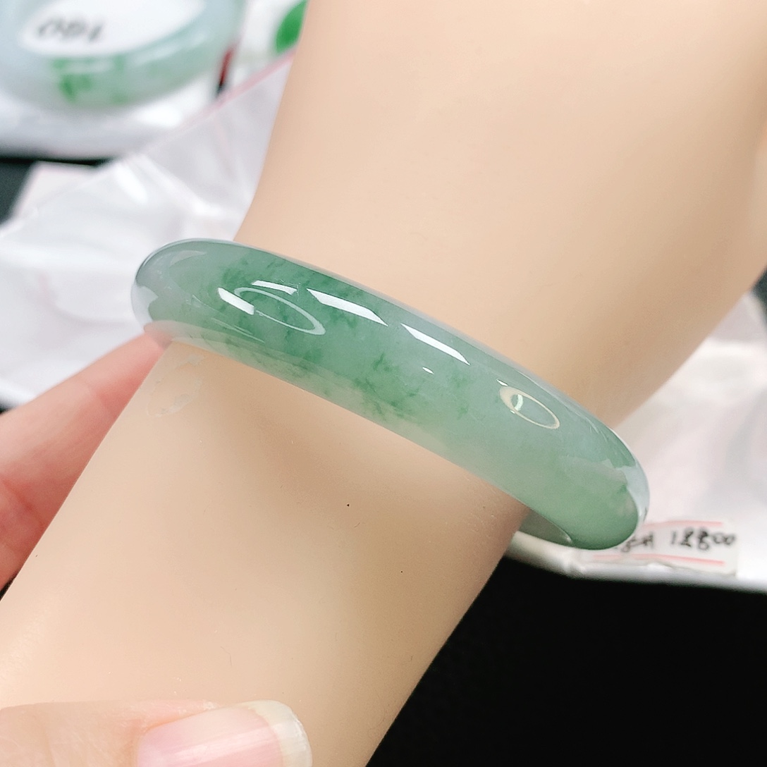 未镶嵌手镯翡翠52.8正