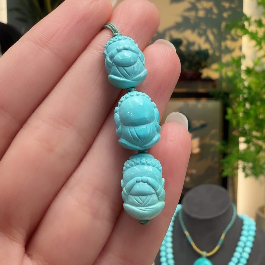 绿松石未镶嵌颈饰