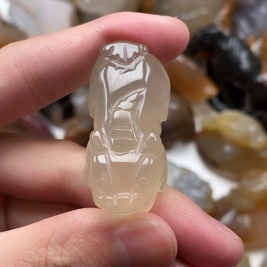 玛瑙/玉髓未镶嵌颈饰