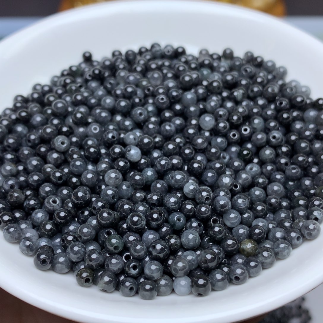 【闪购商品】翡翠手链未镶嵌卡3.8冰黑乌鸡100个