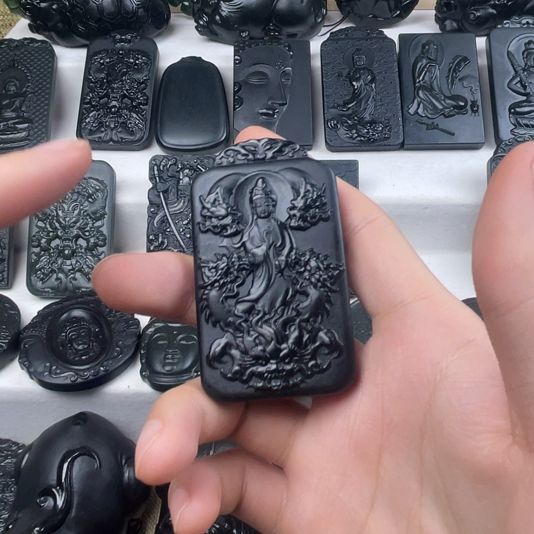 *****和田玉未镶嵌颈饰